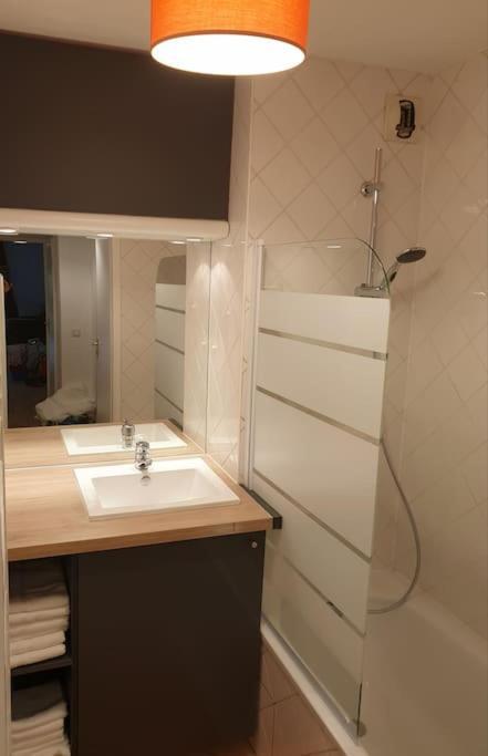 62 M2 Rez De Jardin, Terrasse , 6 Lits Et Parking Appartement Annecy Buitenkant foto