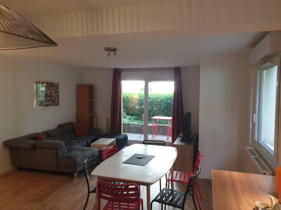 62 M2 Rez De Jardin, Terrasse , 6 Lits Et Parking Appartement Annecy Buitenkant foto